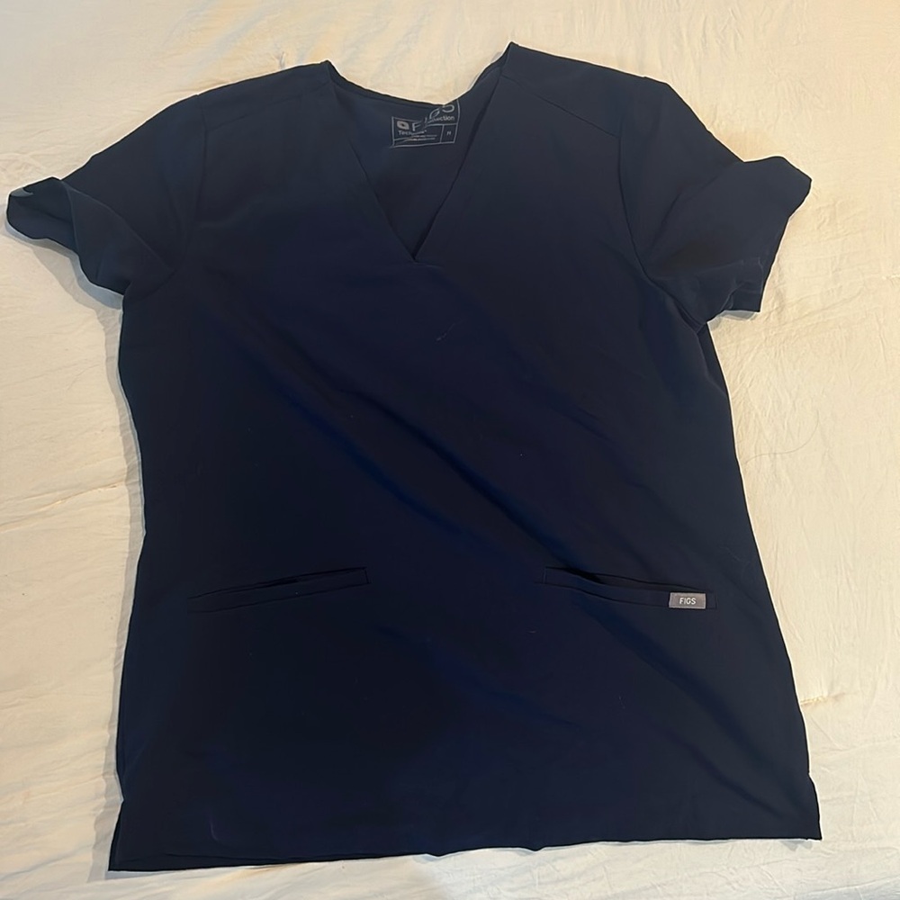 Figs Casma Scrub Top 3 pockets